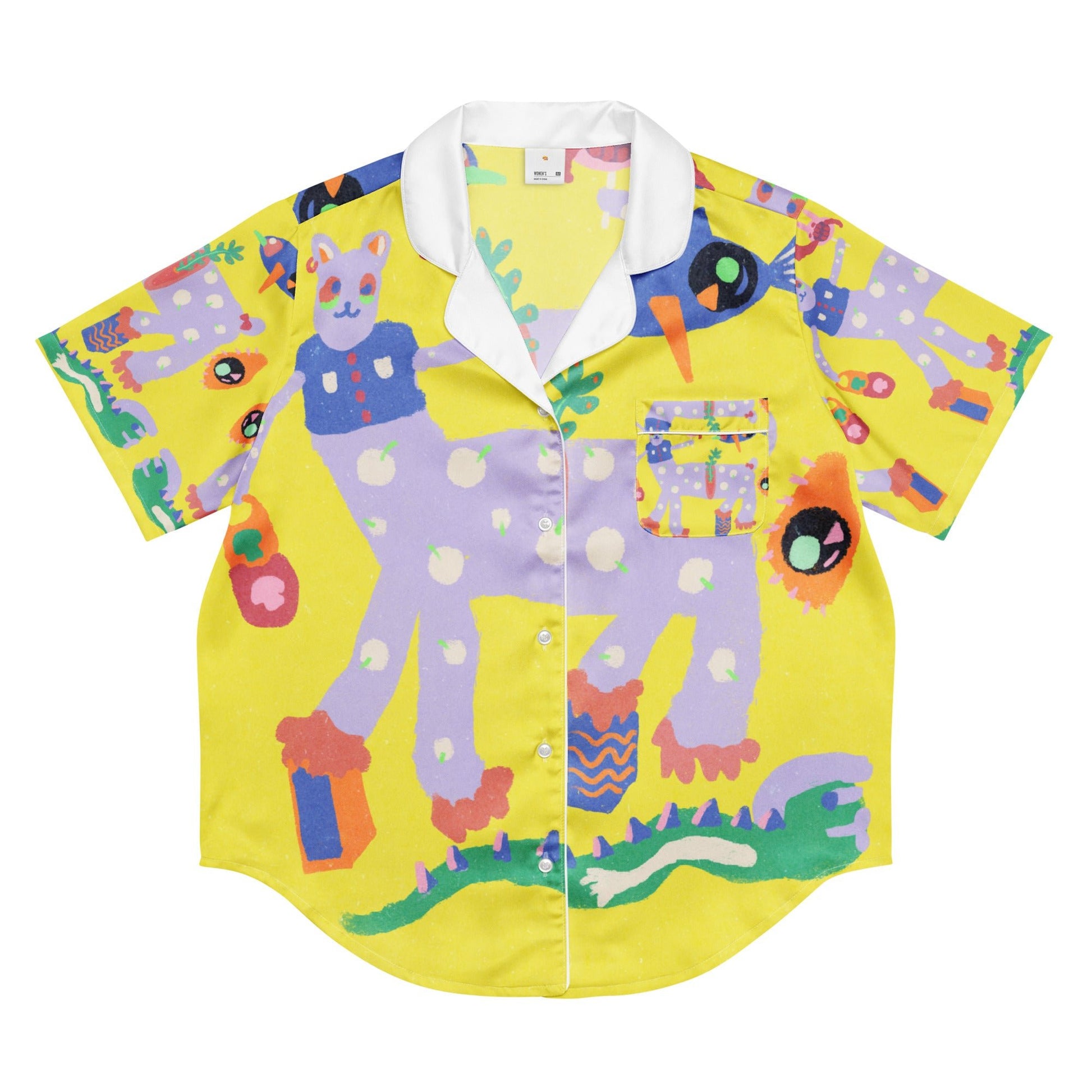 Comfortable and beautiful "Yellow Burnout" satin pajama shirt with an all-over print, ideal for sleeping or lounging wild.
